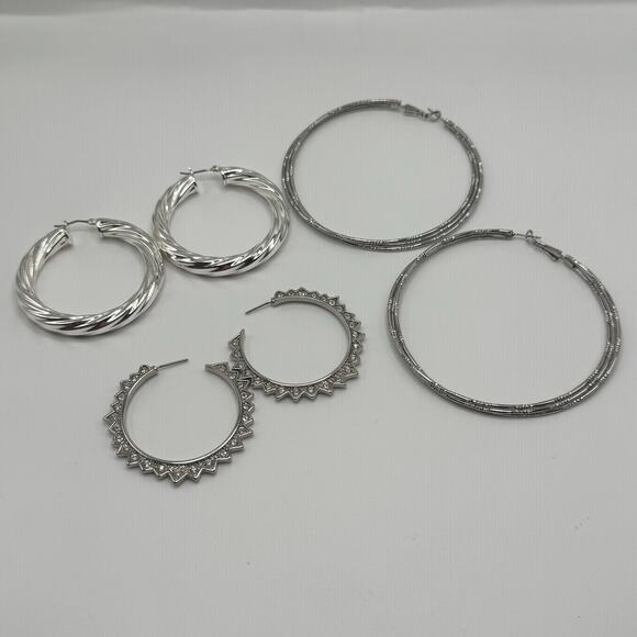 Silver Tone Fashion Hoop Earring Lot - Picture 1 of 4